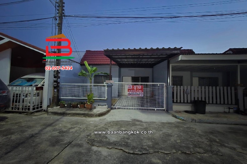 ขายทาวน์โฮมปทุมธานี รังสิต ธรรมศาสตร์ : ทาวน์เฮาส์ หมู่บ้าน เรือนสุข 2 (ติดถนนรังสิต-นครนายก คลอง 9) เนื้อที่ 18 ตารางวา ถนนรังสิต-นครนายก ตำบลลำผักกูด อำเภอธัญบุรี จังหวัดปทุมธานี