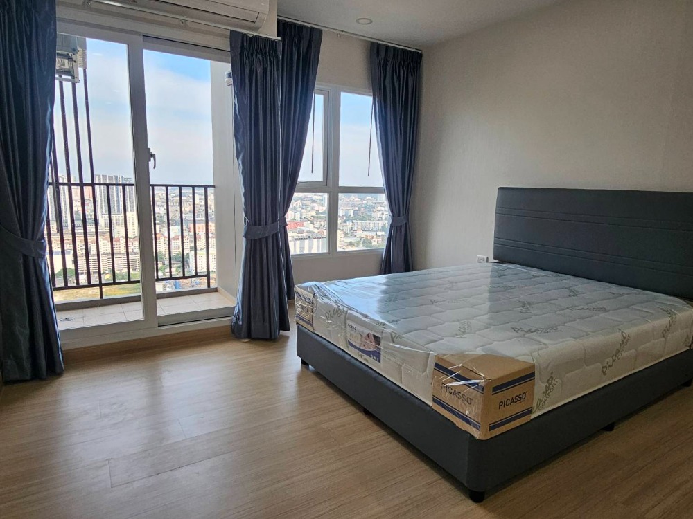 For RentCondoRamkhamhaeng, Hua Mak : 🔥🔥Brand new room with glass partition 🔥🔥High floor, nice view, everything is brand new, first-time renter