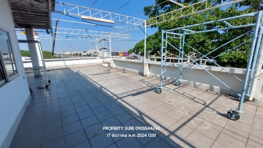 For RentOfficeYothinpattana,CDC : Stand alone Building for rent | Office and residential buildings Stand alone 4.5 floors, usable area 2,000 sq m.