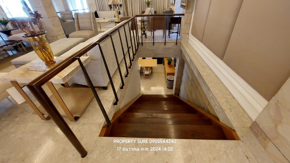 For RentOfficeYothinpattana,CDC : Stand alone Building for rent | Office and residential buildings Stand alone 4.5 floors, usable area 2,000 sq m.