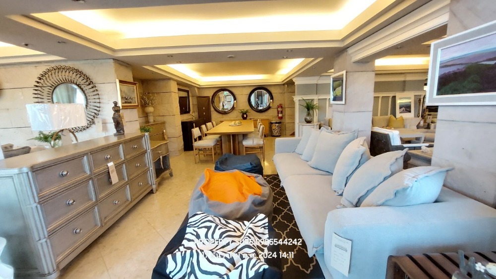 For RentOfficeYothinpattana,CDC : Stand alone Building for rent | Office and residential buildings Stand alone 4.5 floors, usable area 2,000 sq m.