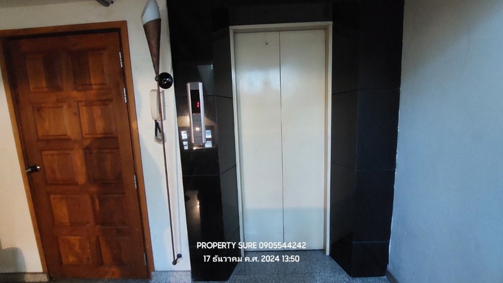 For RentOfficeYothinpattana,CDC : Stand alone Building for rent | Office and residential buildings Stand alone 4.5 floors, usable area 2,000 sq m.