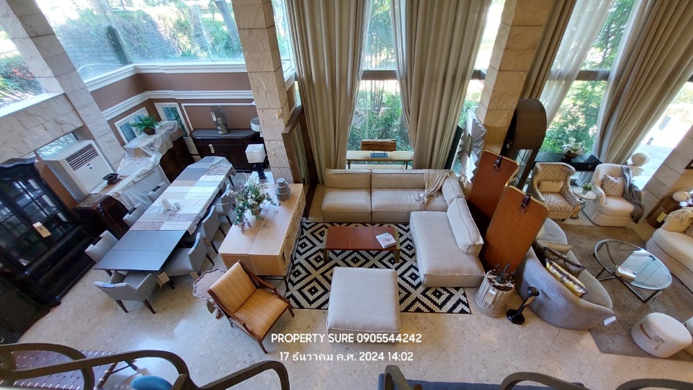 ให้เช่าโชว์รูมเลียบทางด่วนรามอินทรา : ให้เช่าอาคารสำนักงานและพักอาศัย  อาคาร Stand alone 4.5 ชั้น พื้นที่ใช้สอย 2,000 ตร.ม.