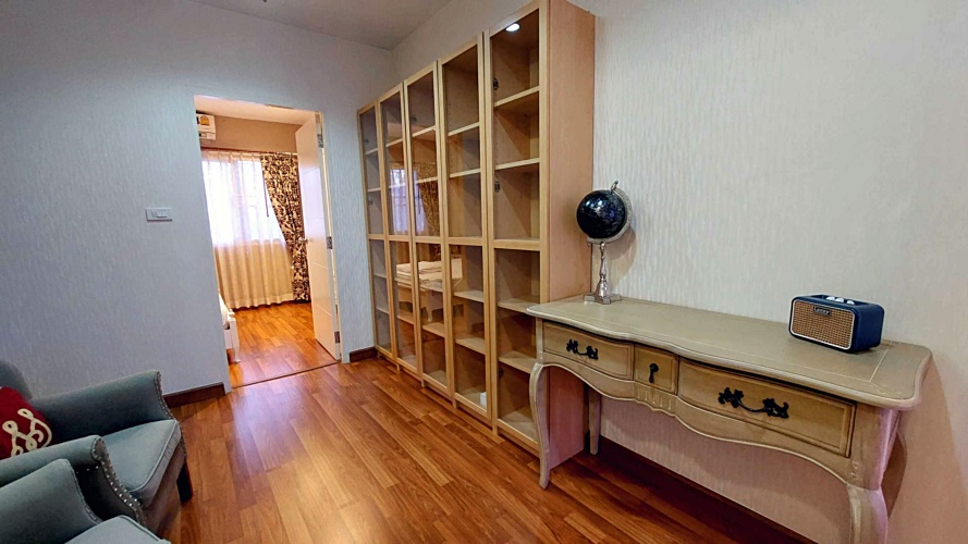 For RentTownhomePattanakan, Srinakarin : For rent: 3-storey townhouse (corner house), The Exclusive Village, Phatthanakan 44, Suan Luang, vacant and ready to move in (N.1495)