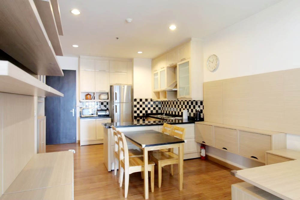 For SaleCondoRatchathewi,Phayathai : Baan Klang Krung Siam Pathumwan【𝐒𝐄𝐋𝐋 & 𝐑𝐄𝐍𝐓】🔥2-bedroom accommodation that provides privacy in the heart of Siam with a large usable area 🔥 Contact Line ID: @hacondo