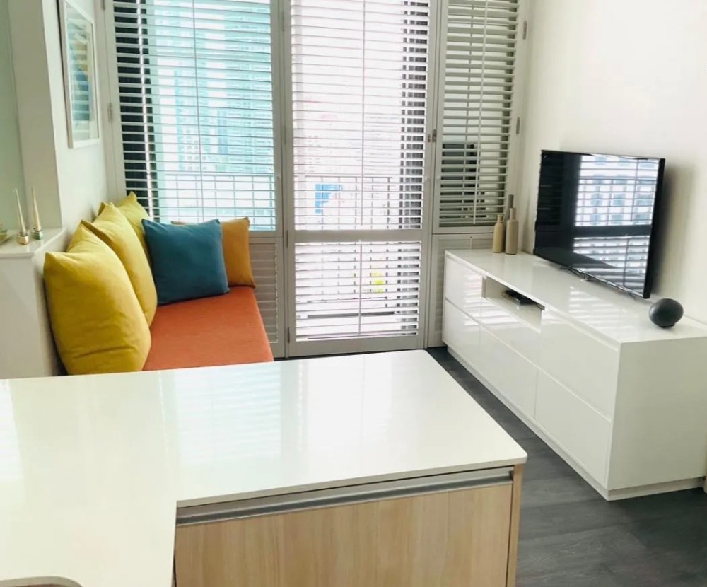 ขายคอนโดสุขุมวิท อโศก ทองหล่อ : ถูกสุดในตึก EDGE Sukhumvit23 ใจกลางอโศก 1Bed, Size 31.45 Sq.m High floor call 0968516616