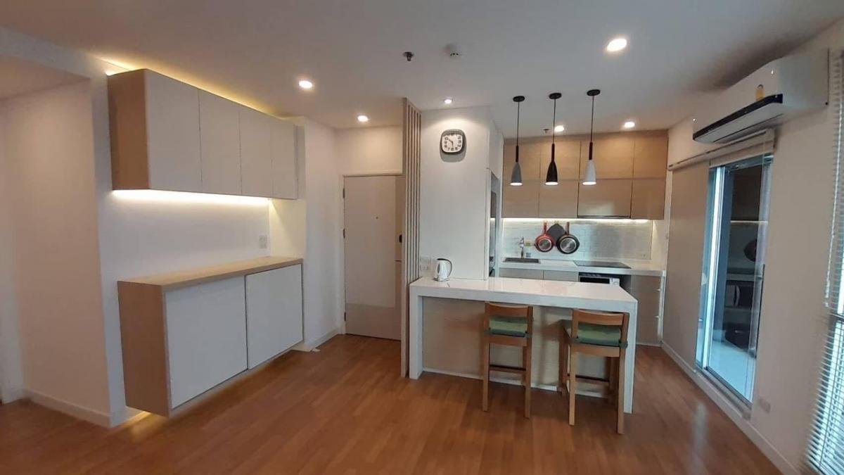For SaleCondoRama3 (Riverside),Satupadit : Buy for sale. Special Type condo has only 10 rooms, including the Condo Lumpini Place Ratchada-Sathu project. Luxury luxury room, high -class Loft style, Bangkok view, city location near Rung Charoen Market Central Rama 3, Phai Ngeon Temple BTS Chong Nons