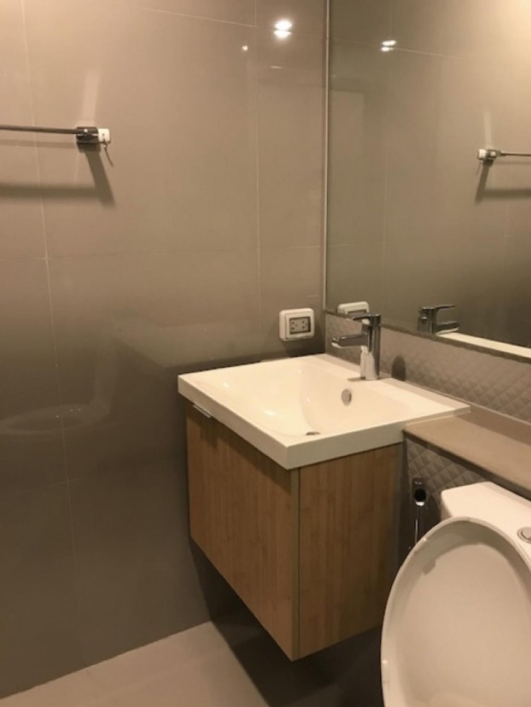 ขายคอนโดท่าพระ ตลาดพลู วุฒากาศ : The Privacy Thaphra Interchange【𝐒𝐄𝐋𝐋】🔥สัมผัสความเป็นส่วนตัว กับพื้นที่ใช้สอยที่ตอบโจทย์ทุกไลฟ์สไตล์ พร้อมเข้าอยู่🔥 ติดต่อไลน์ไอดี: @hacondo