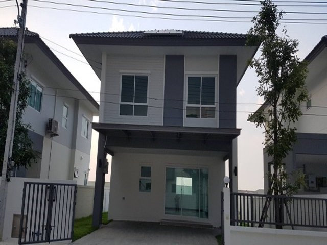 ขายบ้านนครปฐม : ขายบ้านเดี่ยว2 ชั้น เนื้อที่ 40.6 ตรว. โครงการเสนาวิลล์ สาย 5 ทำเลดีที่สุดในโครงการ ติดถนนหลักเข้าออกสะดวก ใกล้เซ็นทรัลศาลายาและโรงพยาบาลพุทธมณฑล อ.สามพราน จ.นครปฐม