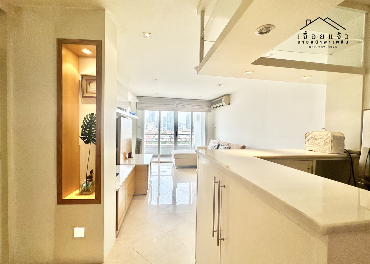 For SaleCondoRama3 (Riverside),Satupadit : Condo on the banks of the Chao Phraya River, amazing view 😍 Fully furnished, 1 bedroom, large living room, Asiatique view, very large common area, River Heaven