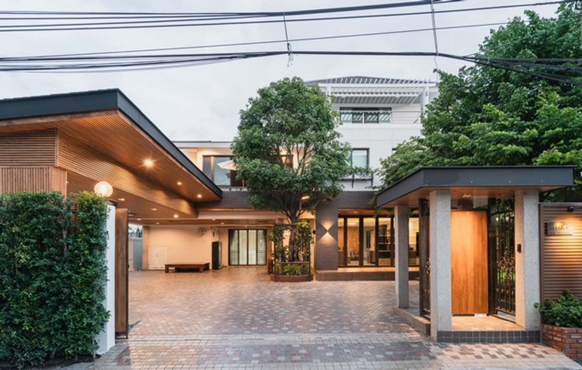ขายบ้านเกษตรศาสตร์ รัชโยธิน : ขายบ้านเดี่ยว3ชั้น295 ตร.ว.ย่านรามอินทราวัชรพลเลียบด่วนสุขาภิบาล5เขตบางเขน พร้อมสระว่ายน้ำพร้อมอยู่ ใกล้รถไฟฟ้าMRTรามอินทรา40 จุดขึ้น-ลงทางด่วนรามอินทรา พร้อมสระว่ายน้ำระบบOver flowรวมทั้งที่นั่งนวดตัวในร่ม