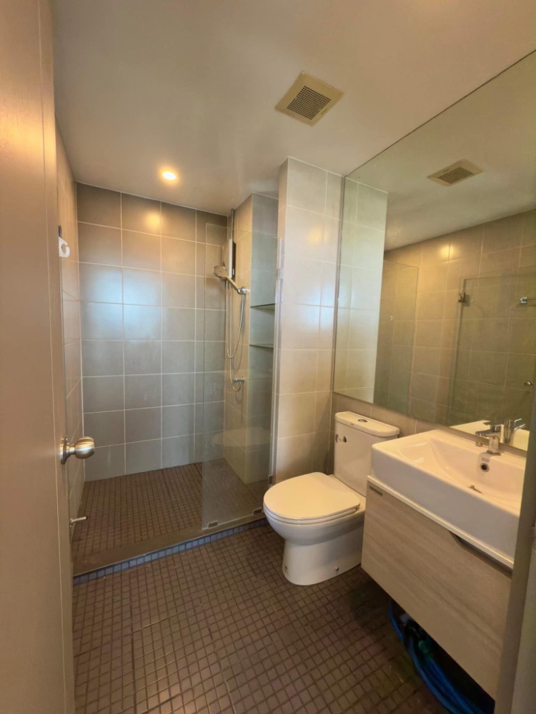 ขายคอนโดบางนา แบริ่ง ลาซาล : รหัสทรัพย์ Bh0718 IDEO O2 บางนา ห้องขนาด 48 ตร.ม. แบบ 2 ห้องนอน 1 ห้องน้ำ ชั้น 31