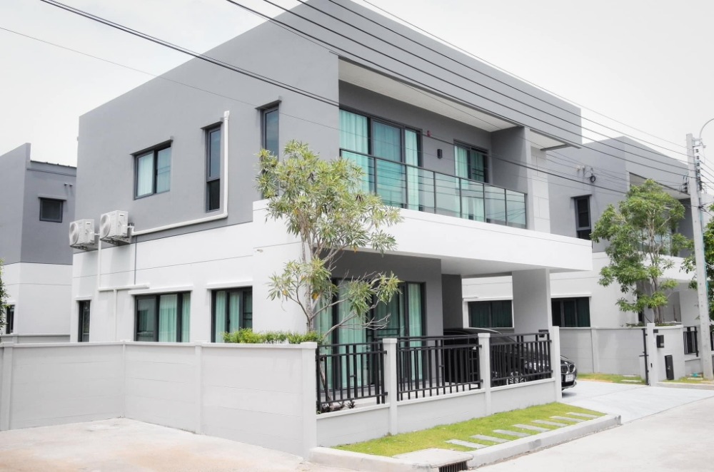 For RentHouseBangna, Bearing, Lasalle : RT1-003 Single house for rent, Centro Bangna, size 55 sq m., new house, fully furnished 🟥@rdsluxury