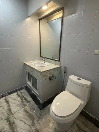 For RentCondoRatchathewi,Phayathai : Phayathai Plaza 66 sq.m. Eng 中 日 Please add LINE ID @806qphgn o8415o5483