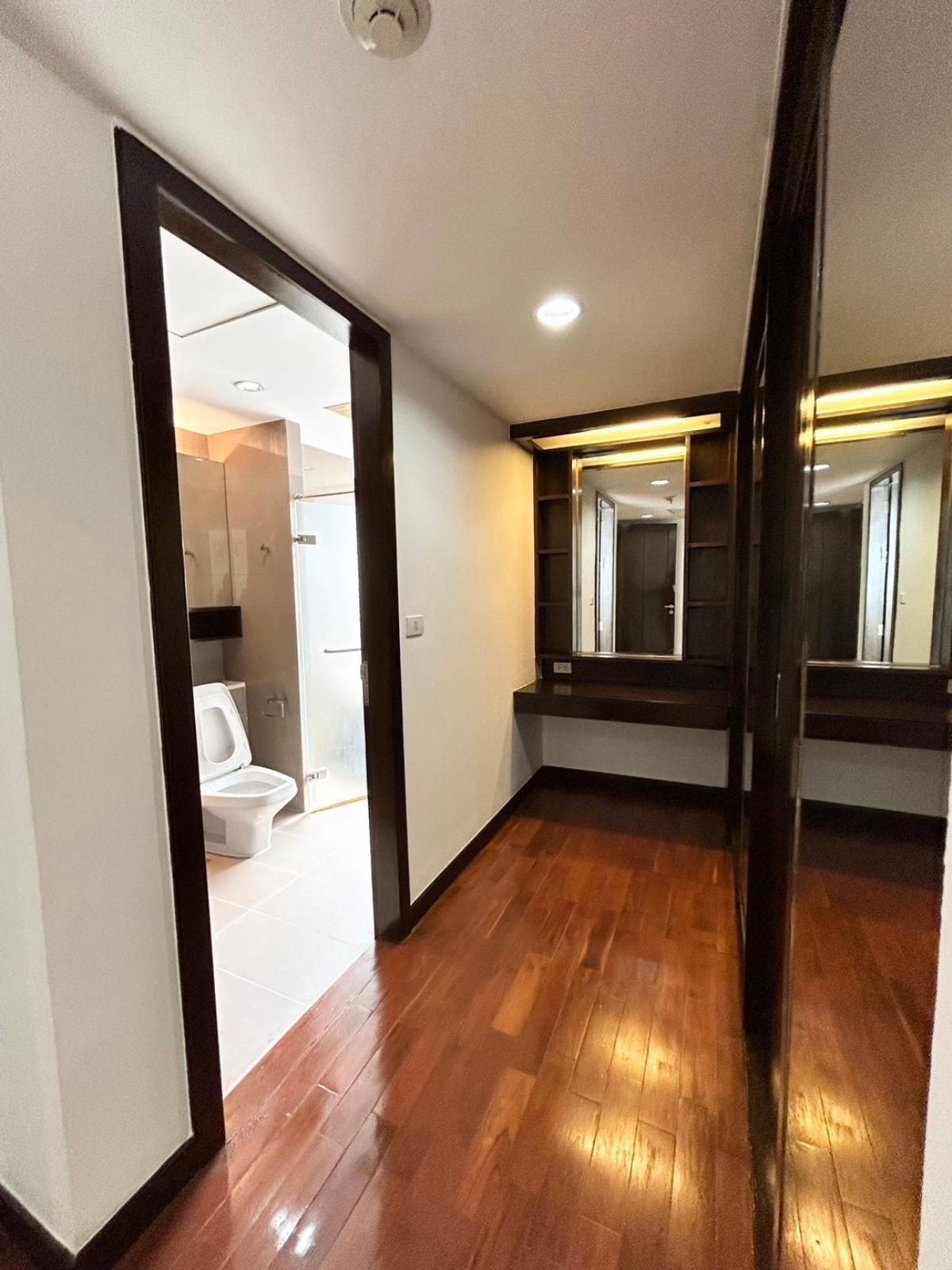 ให้เช่าสุขุมวิท อโศก ทองหล่อ : ให้เช่า ทองหล่อ อพาร์ทเมนท์  Pet friendly  2 ห้องนอน