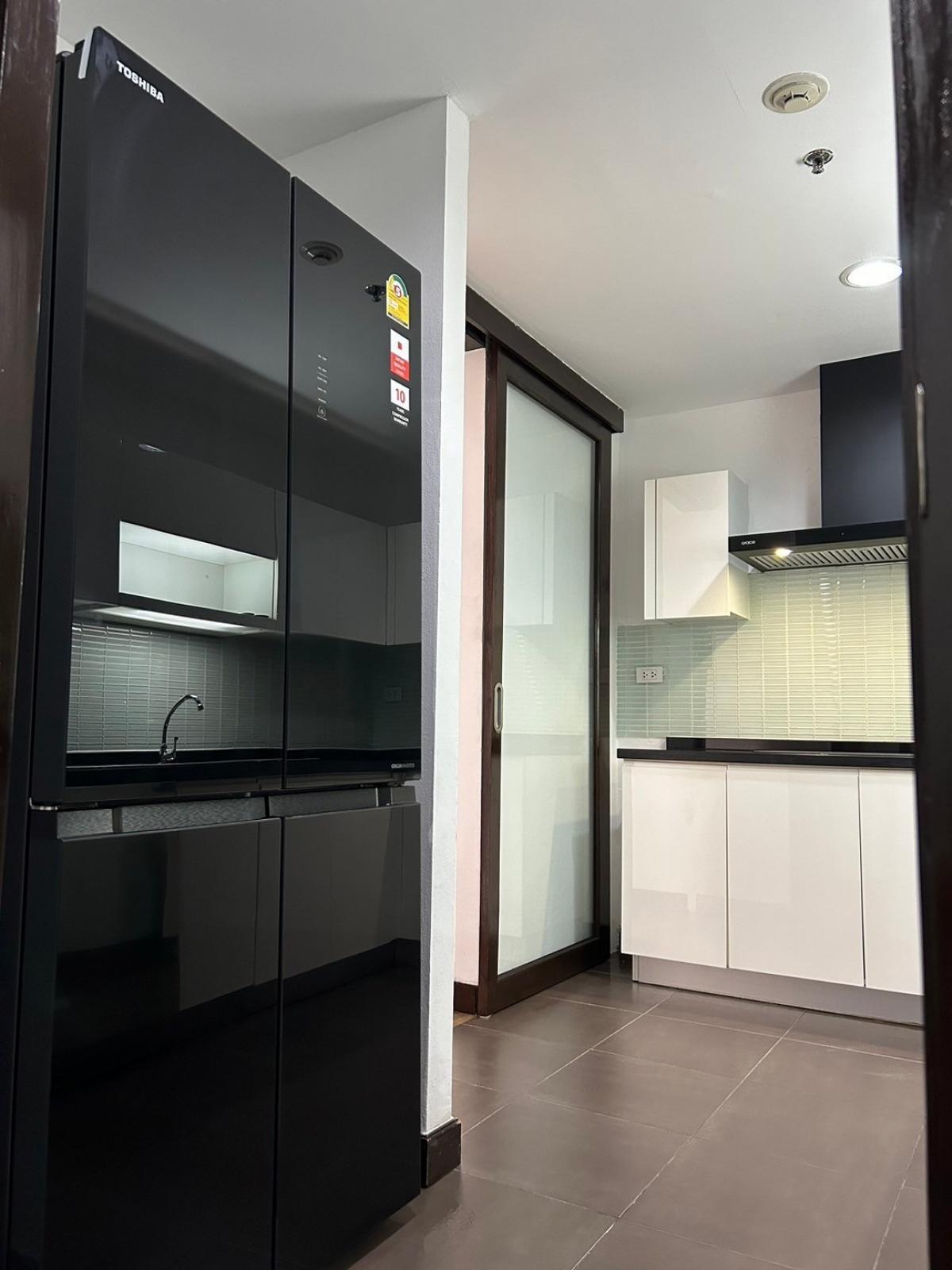 ให้เช่าสุขุมวิท อโศก ทองหล่อ : ให้เช่า ทองหล่อ อพาร์ทเมนท์  Pet friendly  2 ห้องนอน