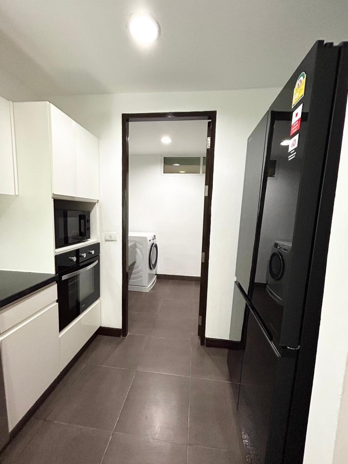 ให้เช่าสุขุมวิท อโศก ทองหล่อ : ให้เช่า ทองหล่อ อพาร์ทเมนท์  Pet friendly  2 ห้องนอน