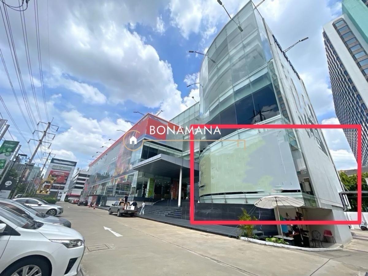 ให้เช่าโชว์รูมรัชดา ห้วยขวาง : พื้นที่ธุรกิจให้เช่าติดถนนใหญ่รัชดา (MRT สุทธิสาร เดิน 5 นาที)