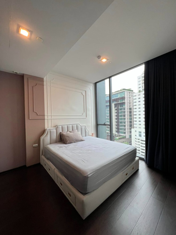 For SaleCondoSukhumvit, Asoke, Thonglor : Price drop!! Luxury condo next to BTS Thonglor, very good location, fully furnished room, good condition ✨LAVIQ Sukhumvit 57✨ 1 bedroom, 1 bathroom, size 45.34 sq m, near BTS Thonglor Tel.0982645161