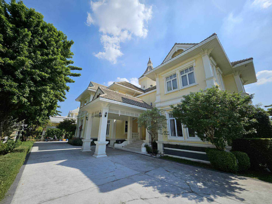 ขายบ้านเกษตร นวมินทร์ ลาดปลาเค้า : ขาย บ้านหรู บนทำเลถนนเกษตร-นวมินทร์ (ใกล้ทางด่วนเอกมัย-รามอินทรา) The Royal Residence เนื้อที่ 398 ตร.วา 1000 ตร.ม. 4 ห้องนอน 6 ห้องน้ำ