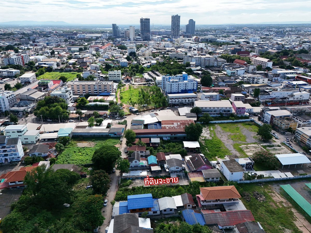 For SaleLandKhon Kaen : Land in the center of Khon Kaen city, can get a bank loan, area 156 sq m., Soi Anamnai 18, 350 meters from Si Chan Road.