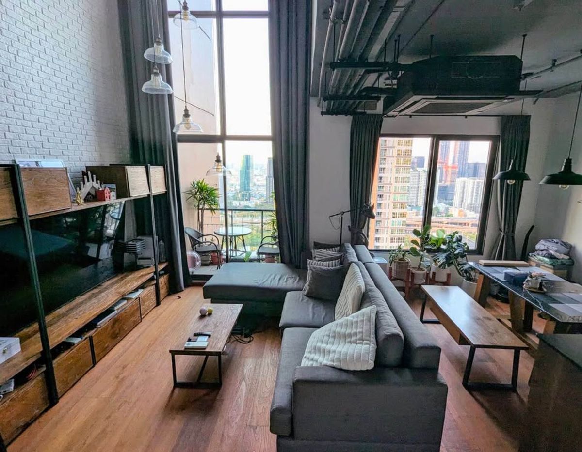 For RentCondoRama9, Petchburi, RCA : 📢 Amazing price, dont miss it! 📢 Villa Asoke 2 bedrooms | 2 bathrooms Rental price: only 45,000 baht/month (negotiable) Call: 086-746-8882 (K. Cooper)