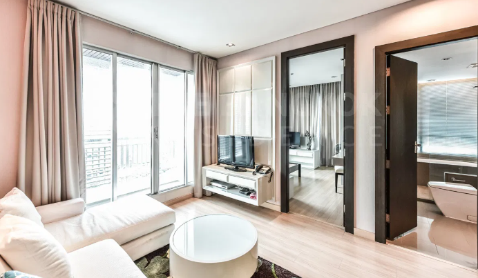 For SaleCondoRatchathewi,Phayathai : Address Phayathai 64 sq.m. Eng 中 日 Please add LINE ID @806qphgn o8415o5483