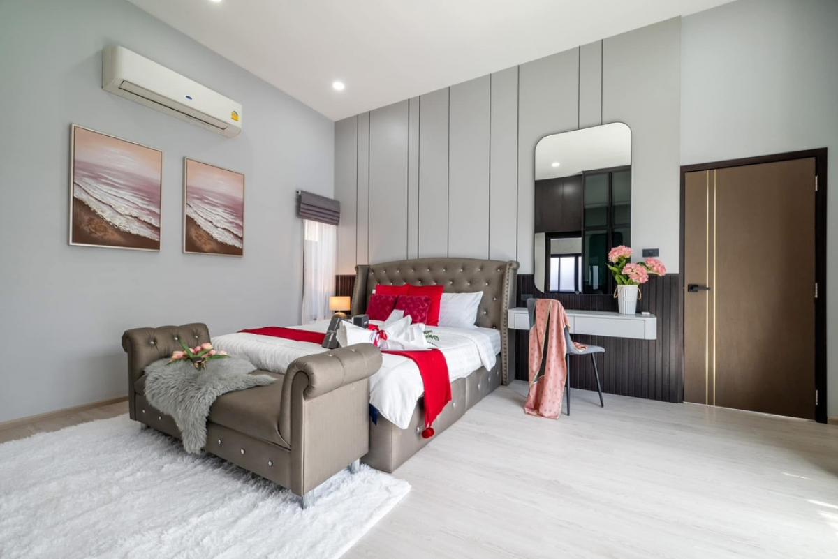 ขายบ้านพัทยา บางแสน ชลบุรี สัตหีบ : บ้านเดี่ยว 3 ห้องนอน 3 ห้องน้ำ พร้อมอยู่ พร้อมเฟอร์นิเจอร์ เครื่ิองใช้ไฟฟ้า สระว่ายน้ำ