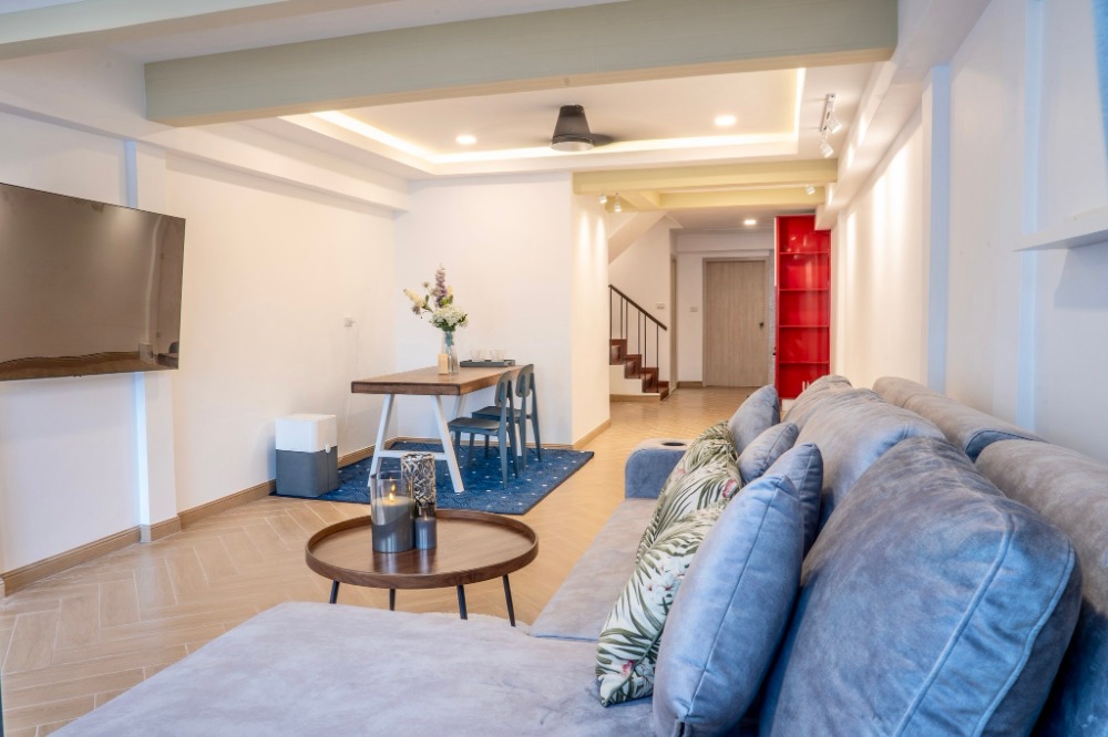 ให้เช่าทาวน์โฮมสุขุมวิท อโศก ทองหล่อ : LTH11399–Townhome FOR RENT at Sukhumvit 71 Size 40 sq.w. 160 sqm. 3 beds 2 baths Near BTS Phra Khanong station ONLY 60K/Month