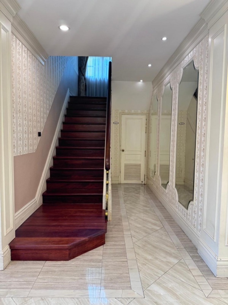 ขายบ้านมีนบุรี-ร่มเกล้า : Lakeside Zone 90ตรว 3น3น บ้านเดี่ยว 2 ชั้น Perfect Place รามคำแหง 164