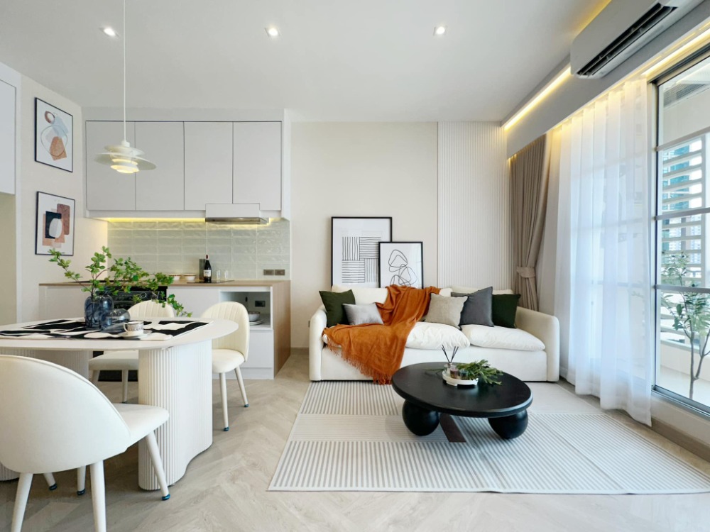 For SaleCondoRatchathewi,Phayathai : Property code Bh0736 Baan Klang Krung Siam-Pathumwan Condominium, room size 67 sq m., 2 bedrooms, 2 bathrooms, 10th floor