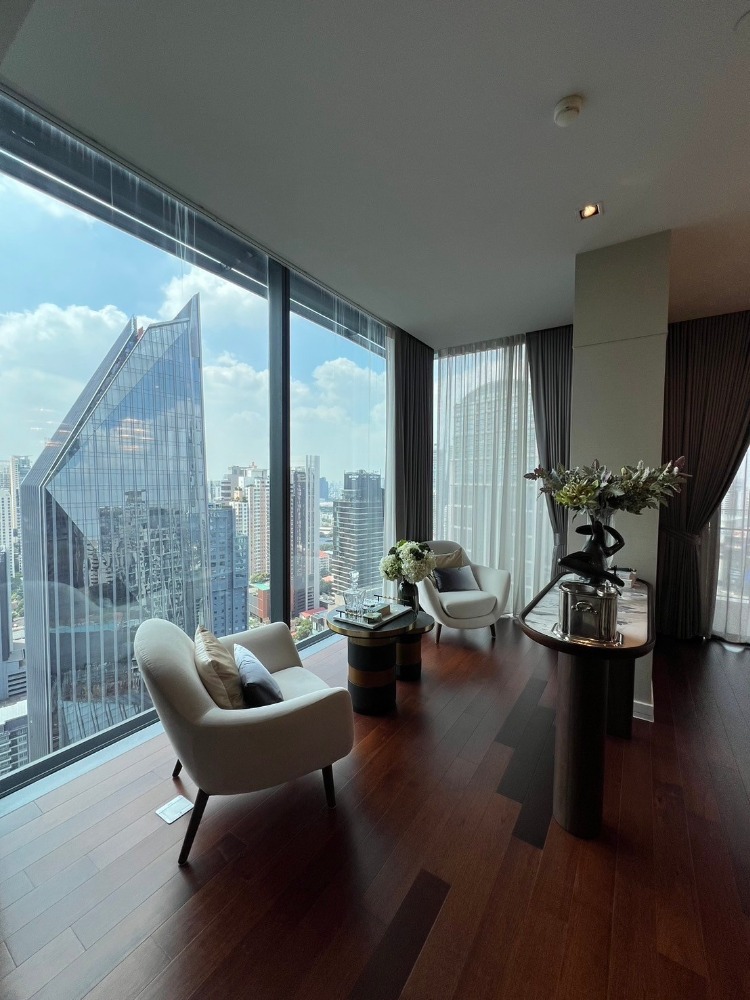 ให้เช่าคอนโดสุขุมวิท อโศก ทองหล่อ : • 𝐑𝐄𝐍𝐓 • 𝐌𝐚𝐫𝐪𝐮𝐞 𝐒𝐮𝐤𝐡𝐮𝐦𝐯𝐢𝐭 • 𝟐+𝟏 𝐁𝐞𝐝 𝟒 𝐁𝐚𝐭𝐡 • 𝟏𝟖𝟗 𝐒𝐪𝐦. • 𝟑𝟓𝟎,𝟎𝟎𝟎 • + 𝐖𝐨𝐫𝐤𝐢𝐧𝐠 𝐑𝐨𝐨𝐦 / 𝐌𝐚𝐢𝐝 𝐑𝐨𝐨𝐦  𝐋𝐢𝐧𝐞 𝐈𝐃 : 𝐕𝐚𝐬𝐬𝐢𝐥𝐲