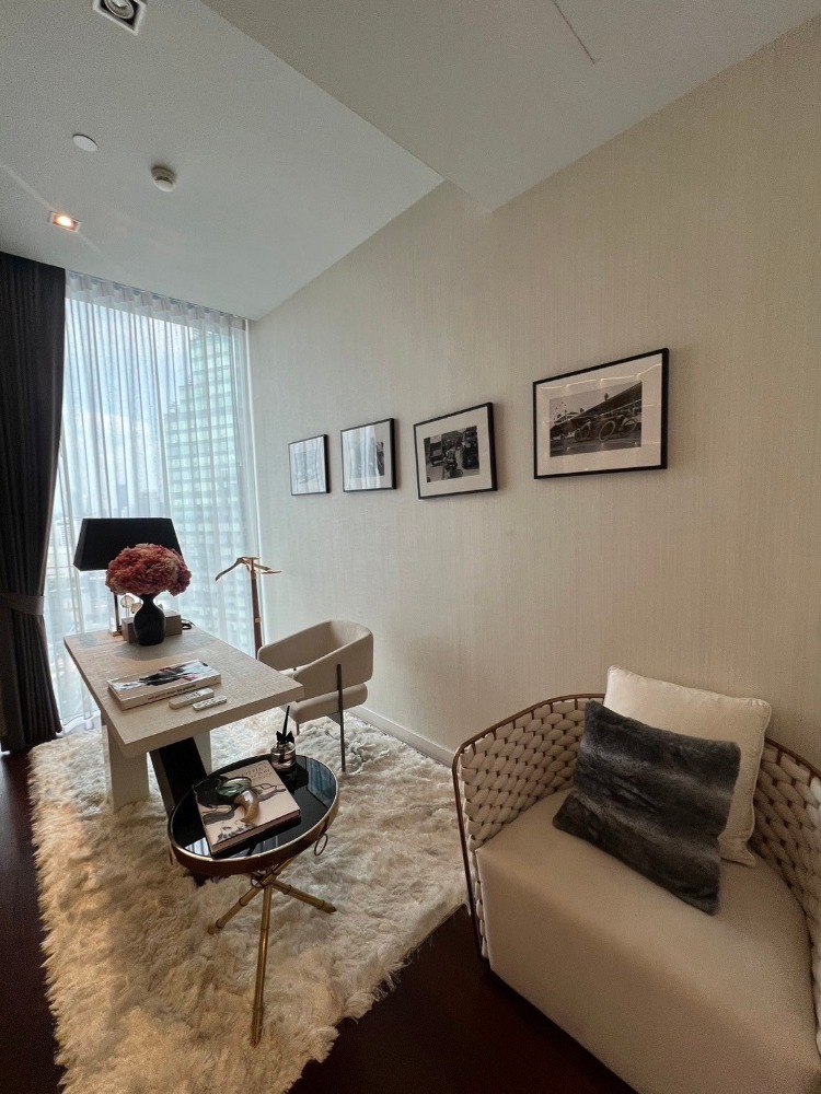 ให้เช่าคอนโดสุขุมวิท อโศก ทองหล่อ : • 𝐑𝐄𝐍𝐓 • 𝐌𝐚𝐫𝐪𝐮𝐞 𝐒𝐮𝐤𝐡𝐮𝐦𝐯𝐢𝐭 • 𝟐+𝟏 𝐁𝐞𝐝 𝟒 𝐁𝐚𝐭𝐡 • 𝟏𝟖𝟗 𝐒𝐪𝐦. • 𝟑𝟓𝟎,𝟎𝟎𝟎 • + 𝐖𝐨𝐫𝐤𝐢𝐧𝐠 𝐑𝐨𝐨𝐦 / 𝐌𝐚𝐢𝐝 𝐑𝐨𝐨𝐦  𝐋𝐢𝐧𝐞 𝐈𝐃 : 𝐕𝐚𝐬𝐬𝐢𝐥𝐲