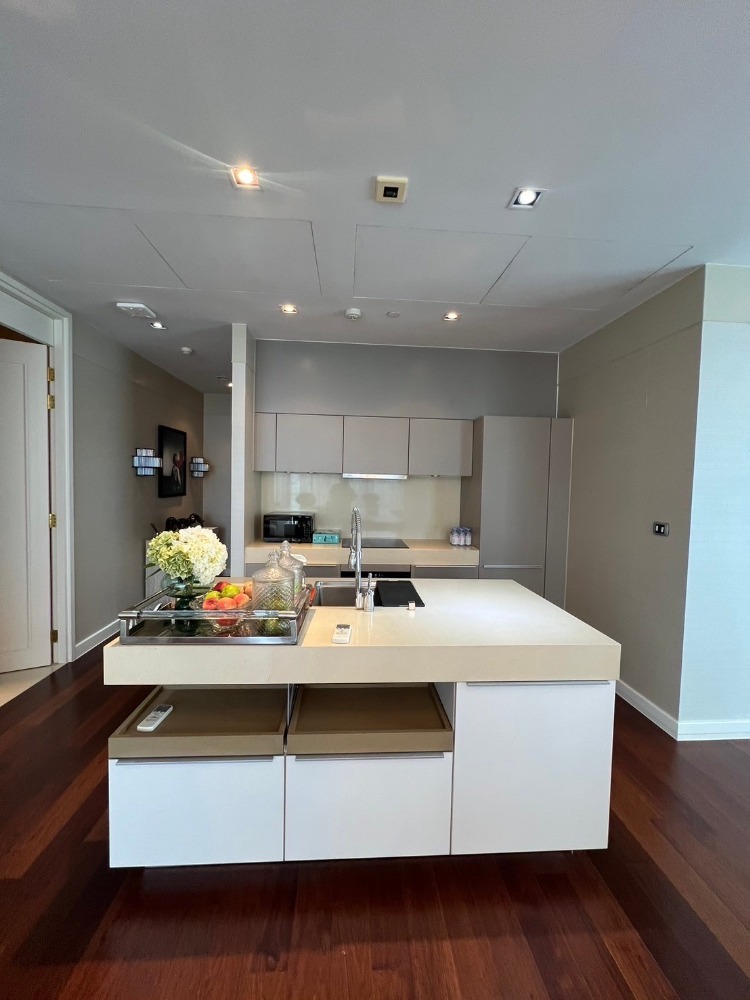 ให้เช่าคอนโดสุขุมวิท อโศก ทองหล่อ : • 𝐑𝐄𝐍𝐓 • 𝐌𝐚𝐫𝐪𝐮𝐞 𝐒𝐮𝐤𝐡𝐮𝐦𝐯𝐢𝐭 • 𝟐+𝟏 𝐁𝐞𝐝 𝟒 𝐁𝐚𝐭𝐡 • 𝟏𝟖𝟗 𝐒𝐪𝐦. • 𝟑𝟓𝟎,𝟎𝟎𝟎 • + 𝐖𝐨𝐫𝐤𝐢𝐧𝐠 𝐑𝐨𝐨𝐦 / 𝐌𝐚𝐢𝐝 𝐑𝐨𝐨𝐦  𝐋𝐢𝐧𝐞 𝐈𝐃 : 𝐕𝐚𝐬𝐬𝐢𝐥𝐲