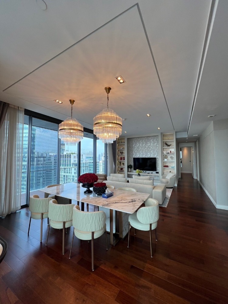 For RentCondoSukhumvit, Asoke, Thonglor : • 𝐑𝐄𝐍𝐓 • 𝐌𝐚𝐫𝐪𝐮𝐞 𝐒𝐮𝐤𝐡𝐮𝐦𝐯𝐢𝐭 • 𝟐+𝟏 𝐁𝐞𝐝 𝟒 𝐁𝐚𝐭𝐡 • 𝟏𝟖𝟗 𝐒𝐪𝐦. • 𝟑𝟓𝟎,𝟎𝟎𝟎 • + 𝐖𝐨𝐫𝐤𝐢𝐧𝐠 𝐑𝐨𝐨𝐦 / 𝐌𝐚𝐢𝐝 𝐑𝐨𝐨𝐦  𝐋𝐢𝐧𝐞 𝐈𝐃 : 𝐕𝐚𝐬𝐬𝐢𝐥𝐲