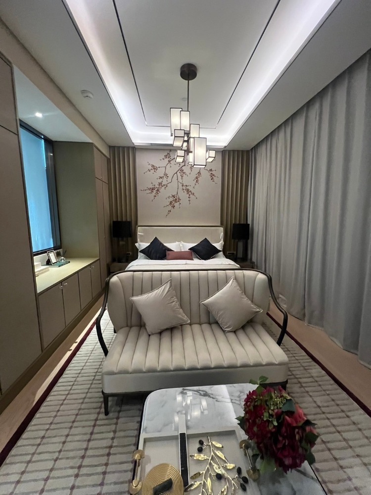 For RentCondoWongwianyai, Charoennakor : • 𝐑𝐄𝐍𝐓 • 𝐌𝐚𝐧𝐝𝐚𝐫𝐢𝐧 𝐎𝐫𝐢𝐞𝐧𝐭𝐚𝐥 • 𝟑 𝐁𝐞𝐝 𝟒 𝐁𝐚𝐭𝐡 • 𝟐𝟐𝟑 𝐒𝐪𝐦. • 𝟒𝟎𝟎,𝟎𝟎𝟎 • + 𝐅𝐮𝐥𝐥𝐲-𝐅𝐮𝐫𝐧𝐢𝐬𝐡𝐞𝐝  𝐋𝐢𝐧𝐞 𝐈𝐃 : 𝐕𝐚𝐬𝐬𝐢𝐥𝐲