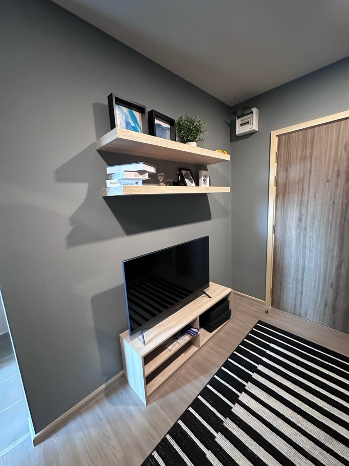 ให้เช่าคอนโดลาดกระบัง สุวรรณภูมิ : ให้เช่าคอนโด 1 ห้องนอน   Me อ่อนนุช-พระราม 9  🔥 ใกล้ Airport Link บ้านทับช้าง 🔥