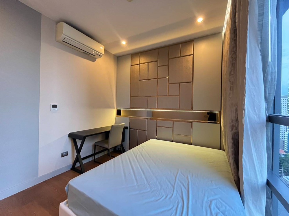 ให้เช่าคอนโดสาทร นราธิวาส : The Bangkok Sathorn / ห้องสวยวิวโล่ง ติด BTS สุรศักดิ์ / 2 ห้องนอน 2 ห้องน้ำ 117 ตร.ม. โทร 0937890899