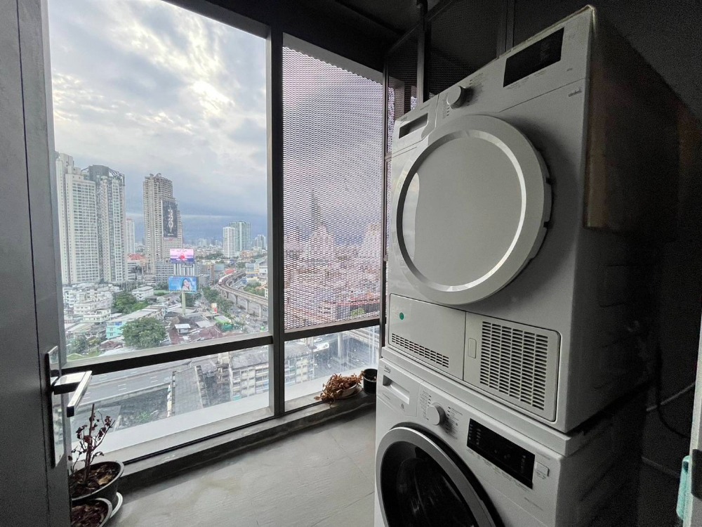 ให้เช่าคอนโดสาทร นราธิวาส : The Bangkok Sathorn / ห้องสวยวิวโล่ง ติด BTS สุรศักดิ์ / 2 ห้องนอน 2 ห้องน้ำ 117 ตร.ม. โทร 0937890899