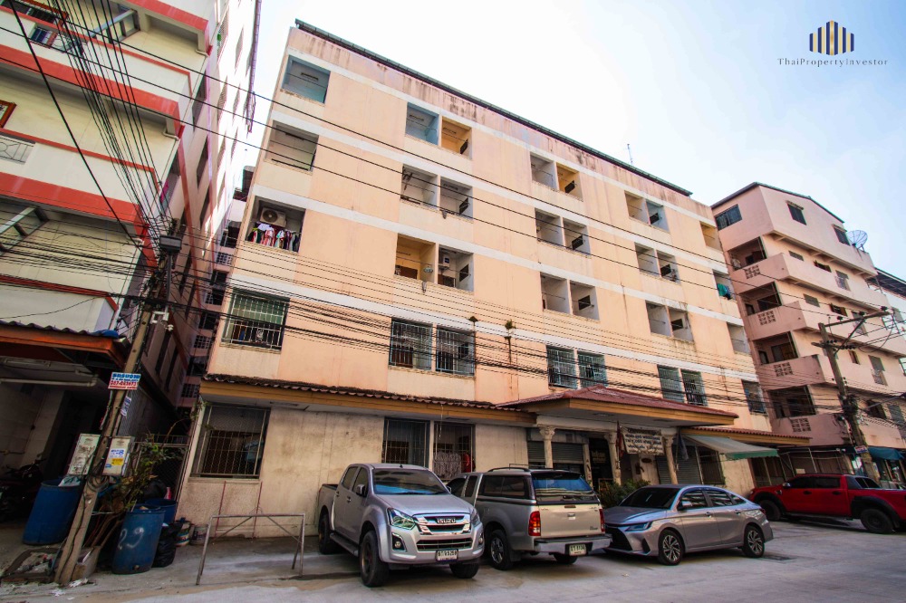 For SaleHotel&Apartment BusinessPathum Thani,Rangsit, Thammasat : Affordable Apartment for Sale! Industrial Hub in Nava Nakorn - 74 Units! 120 Sq. Wah, Near Phahonyothin Road, Lotus Nava Nakorn, and Rong Kluea Market!