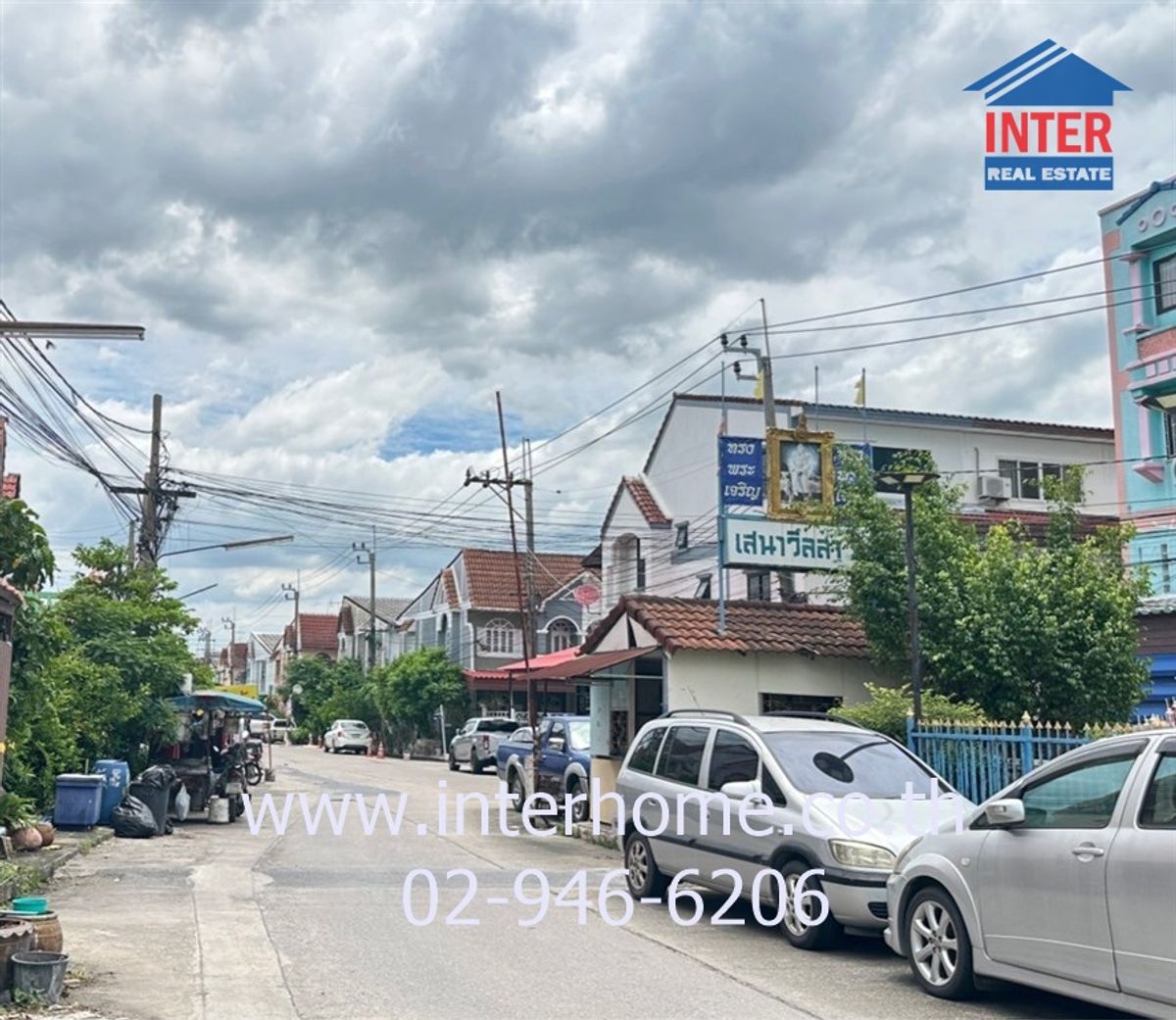 ขายทาวน์โฮมนวมินทร์ รามอินทรา : ทาวน์เฮ้าส์ 2 ชั้น 18 ตร.ว. หมู่บ้านเสนาวิลล่า4 ใกล้สวนสัตว์ซาฟารีเวิลด์ ซอยพระยาสุเรนทร์40 ถนนรามอินทรา เขตคลองสามวา กรุงเทพมหานคร