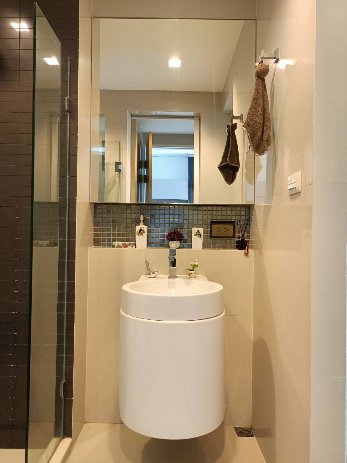 For RentCondoSapankwai,Jatujak : Rhythm Phahol - Ari, 1 bed, 17000 per month