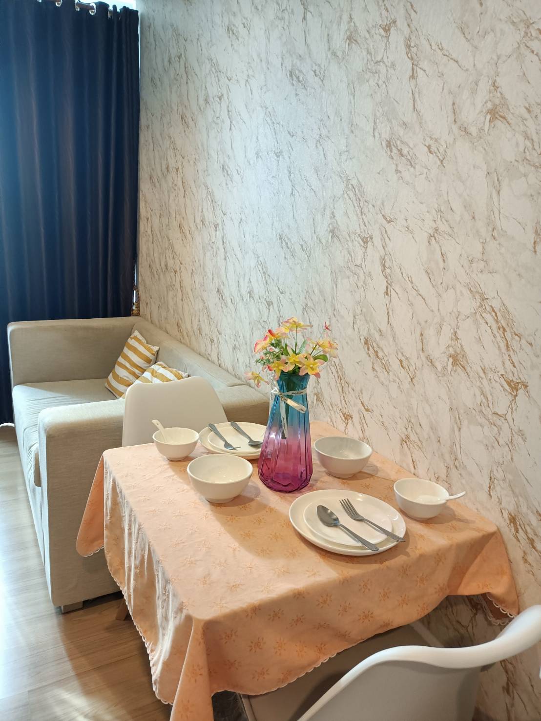 For RentCondoSapankwai,Jatujak : Rhythm Phahol - Ari, 1 bed, 17000 per month