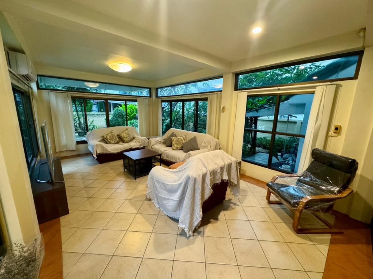 For RentHouseSathorn, Narathiwat : 📢👇Single house 3-story , newly renovated, located in prime area near Lumpini park, One Bangkok,