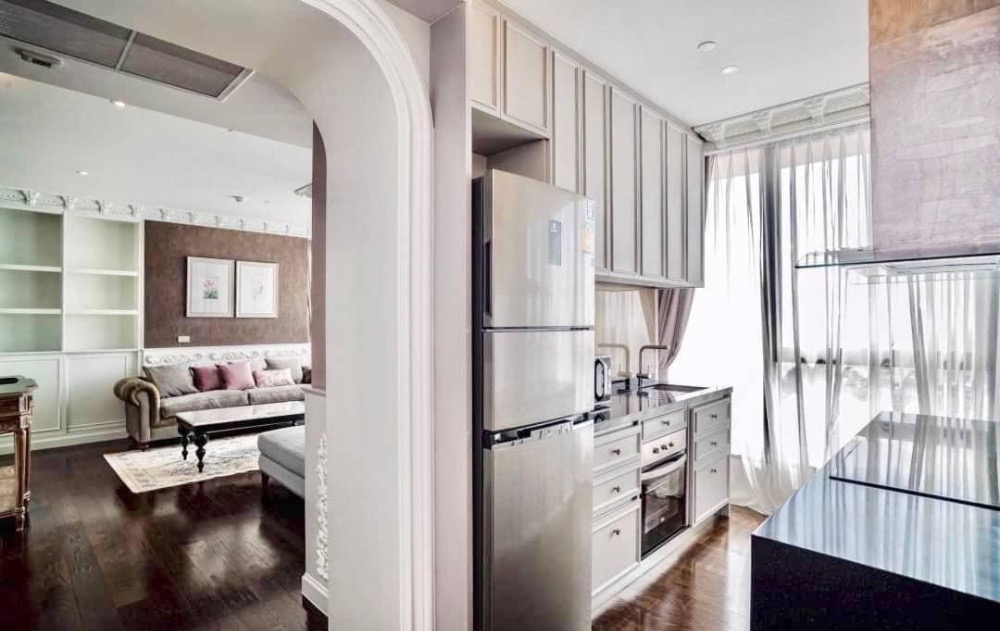 For SaleCondoSukhumvit, Asoke, Thonglor : For sale: Luxury penthouse, corner unit, decorated in French style, The Lumpini 24 project, Sukhumvit Soi 24, high floor, beautiful view, Chao Phraya River view
