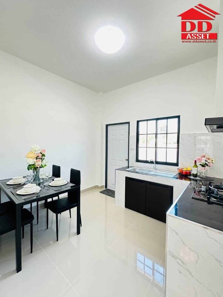 ขายบ้านพัทยา บางแสน ชลบุรี สัตหีบ : ขายบ้านเดี่ยว หมู่บ้านรัตนากรวิลเลจ 18 ชลบุรี-พัทยา (Rattanakorn Village 18) ห่างถนนสุขุมวิทเพียง 500 เมตร รหัส : H8147