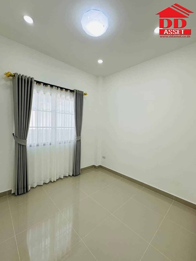 ขายบ้านพัทยา บางแสน ชลบุรี สัตหีบ : ขายบ้านเดี่ยว หมู่บ้านรัตนากรวิลเลจ 18 ชลบุรี-พัทยา (Rattanakorn Village 18) ห่างถนนสุขุมวิทเพียง 500 เมตร รหัส : H8147