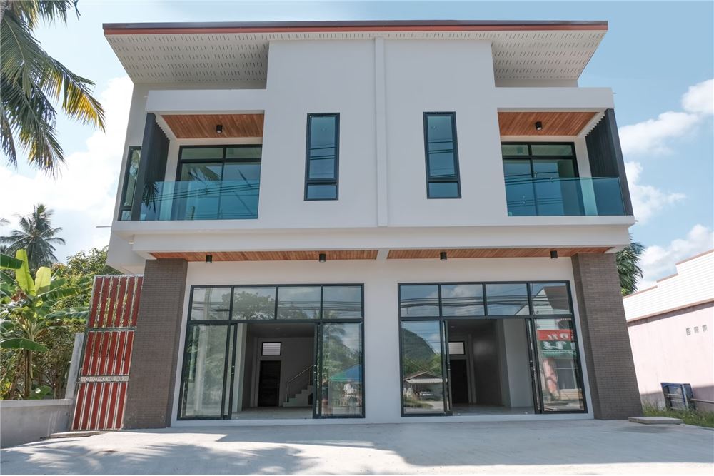 For SaleTownhomeNakhon Si Thammarat : Modern 2 BR townhouse in Khanom, NST
