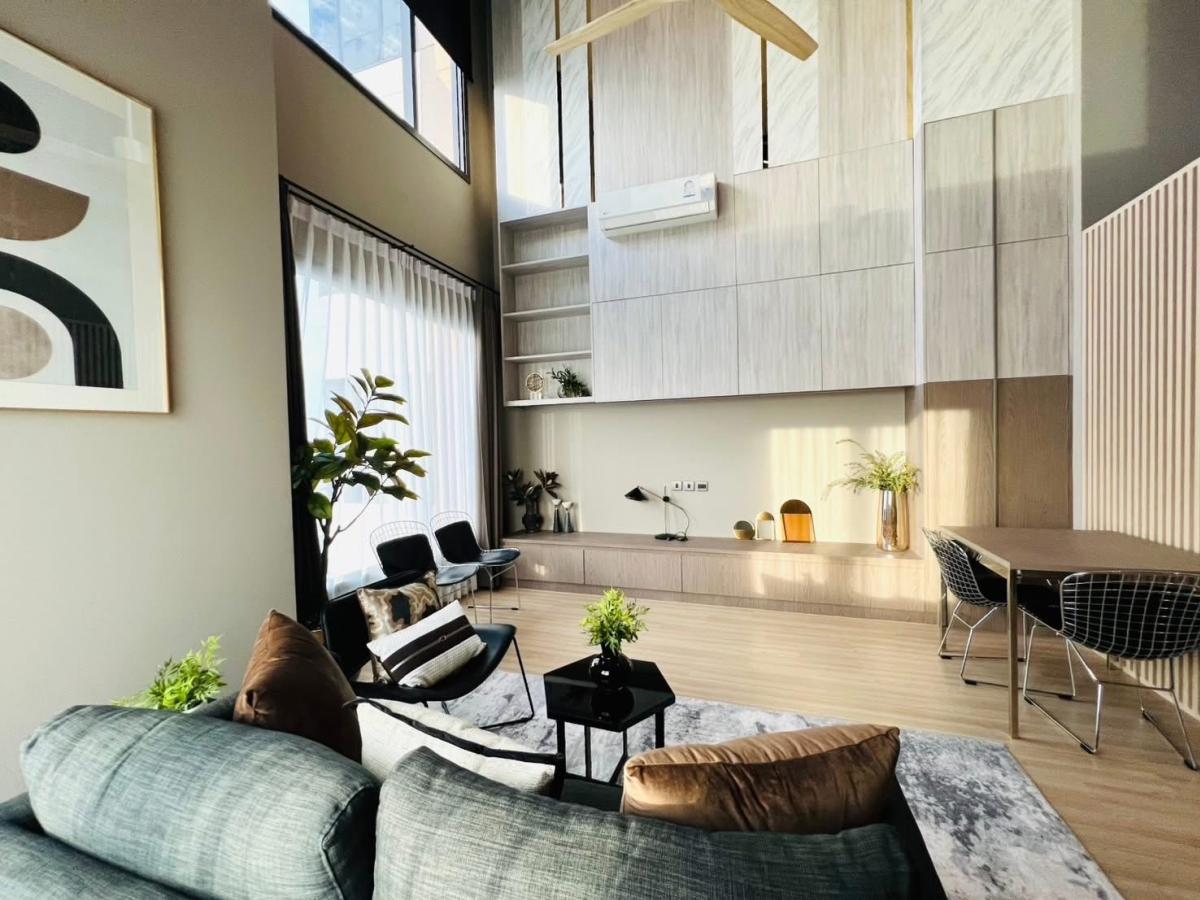 For SaleCondoSapankwai,Jatujak : 03/04/2026, 🏙️Condo in the heart of Chatuchak, 2 bedrooms, 2 bathrooms, ready to move in!
Near BTS/MRT Mo Chit - Chatuchak, starting at 16.65 million baht. 0642748883