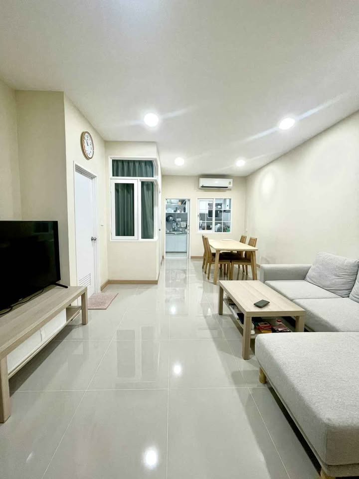 ให้เช่าทาวน์โฮมบางนา แบริ่ง ลาซาล : P-2667 ให้เช่าด่วน ! โกลเด้นท์ นีโอ สุขุมวิท-ลาซาล (สุขุมวิท 113) บ้านสวย ทำเลดี เดินทางสะดวก ใกล้ BTS สำโรง